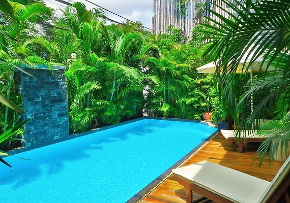 Secret Villa Phnom Phen pool