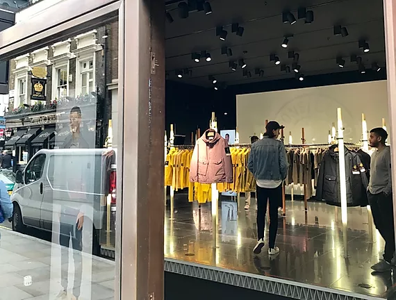 LONDON – SHOPPING TIPS FROM A TEENAGE FASHIONISTA